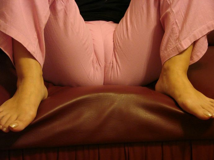 Верблюжьи лапки у милых девушек