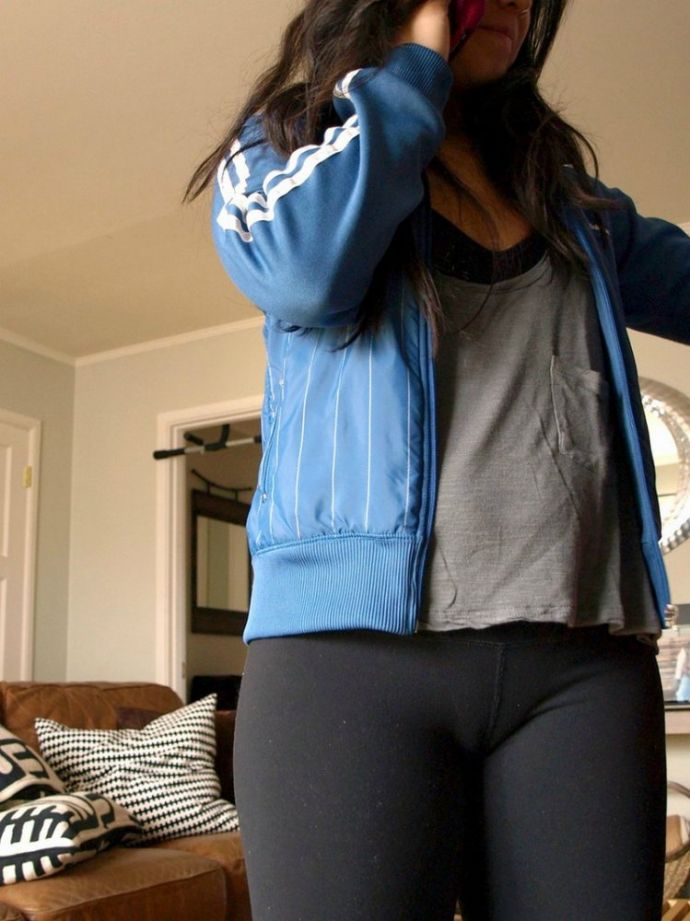 Верблюжьи лапки у милых девушек