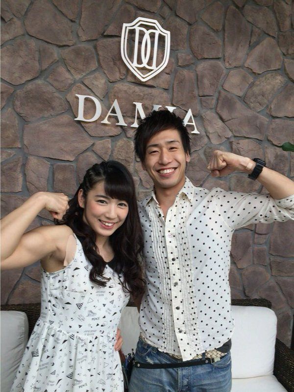 Японская девушка рестлинга покоряет соотечественников Японская девушка рестлинга покоряет соотечественников