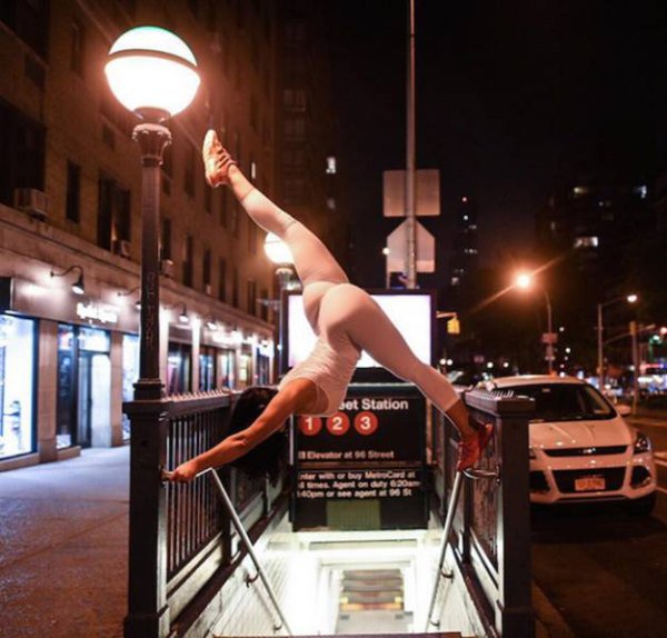 Девушки: вид со спины