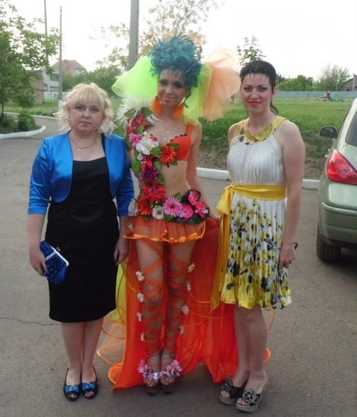 Нелепые и шокирующие наряды выпускниц