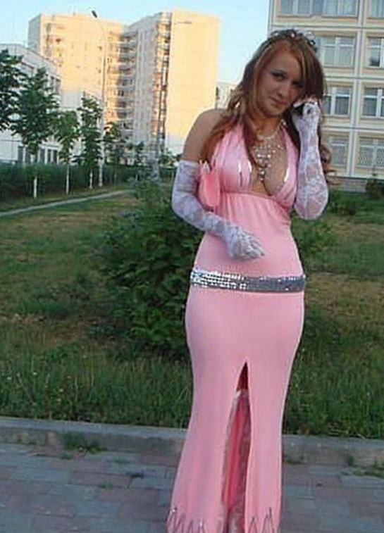 Нелепые и шокирующие наряды выпускниц Нелепые и шокирующие наряды выпускниц