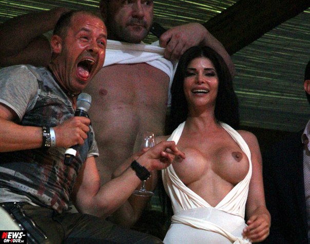 Микаэла Шефер (Micaela Schaefer) на вечеринке Megapark Opening