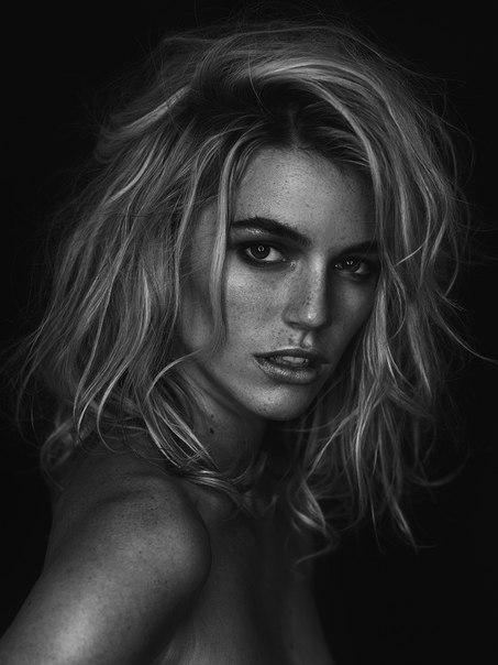 Монтана Лоуэр (Montana Lower) голая - фото Simon Everiss