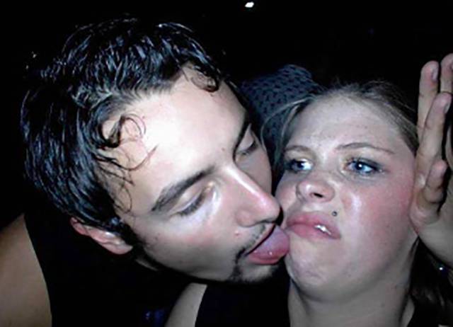 От таких поцелуев хочется блевать