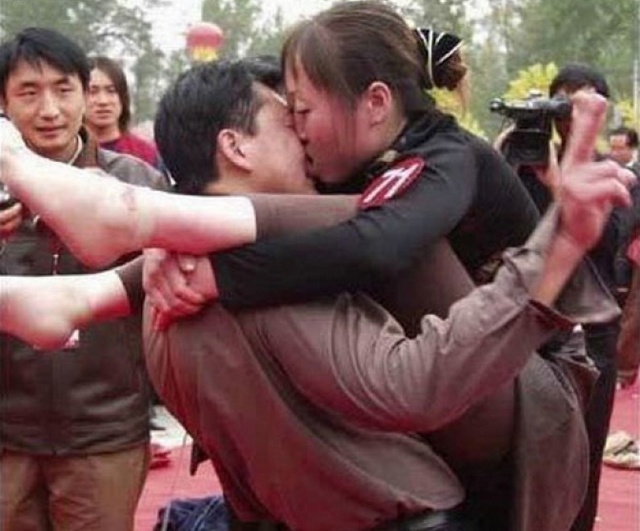 От таких поцелуев хочется блевать