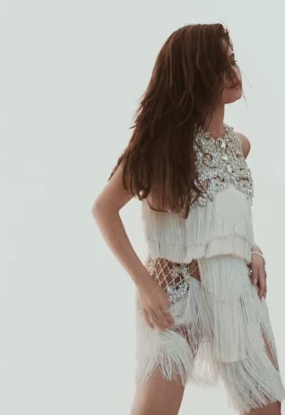 Селена Гомес (Selena Gomez) фото со съемок для Marie Claire