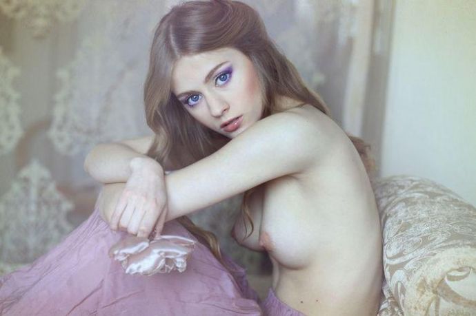 Чебуратор между сиськами - Эро приколы