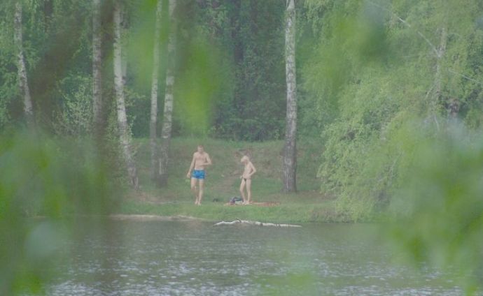 Подглядывание за нудистами на отдыхе