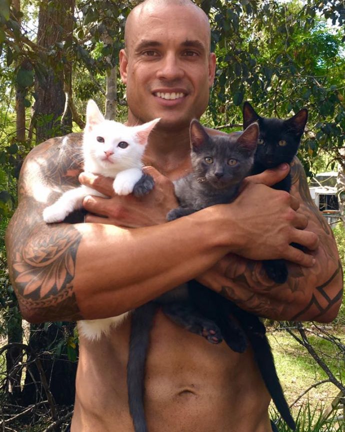 Пост для женского пола. Мужчины красавцы.