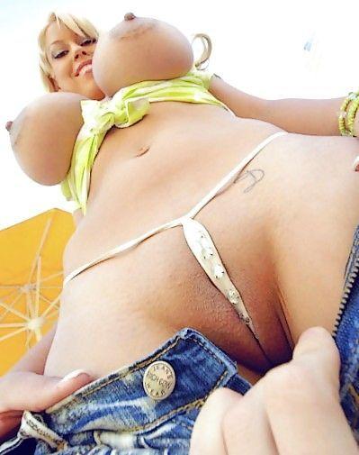 Большая жопа с татуировкой - Эро-приколы