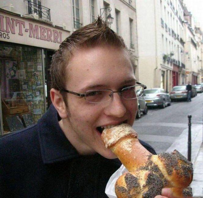 Большая жопа с татуировкой - Эро-приколы