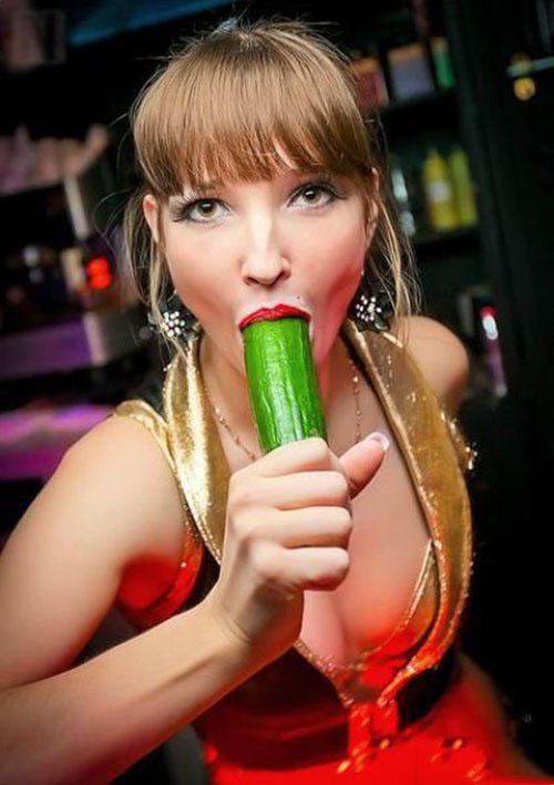 Голые деревенские жопы доярок - Эроприколы