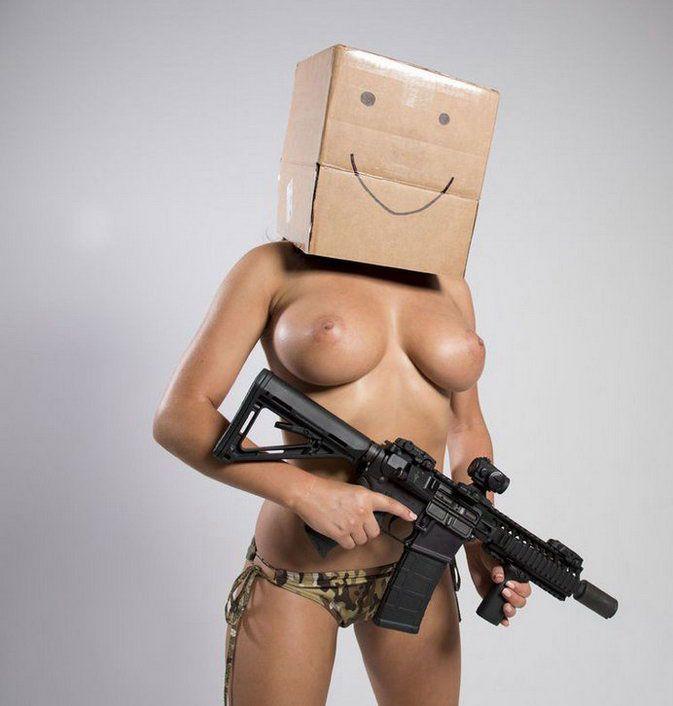 Свитер, через который видны сиськи - Эроприколы