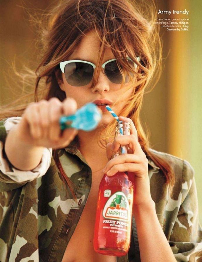 Модель года Camille Rowe - Elle April 2012