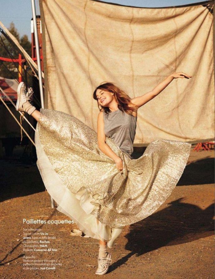 Модель года Camille Rowe - Elle April 2012