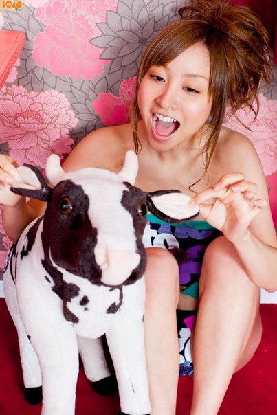 Aya Kiguchi в классном разноцветном белье