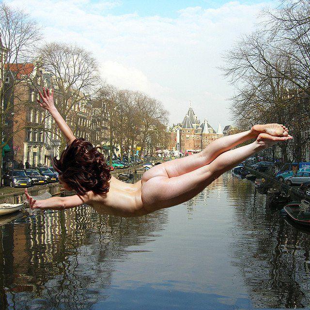 Девушка делает минет тени - Эроприколы