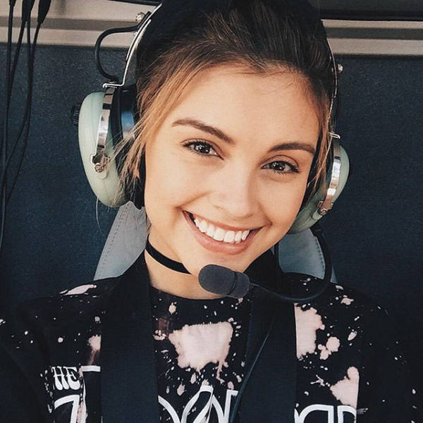 Девушки красотки без всякого макияжа