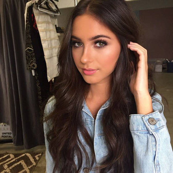 Девушки красотки без всякого макияжа