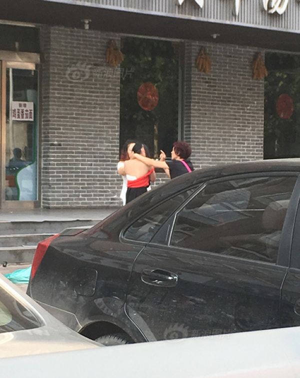 Плата любовницы от чужих жен