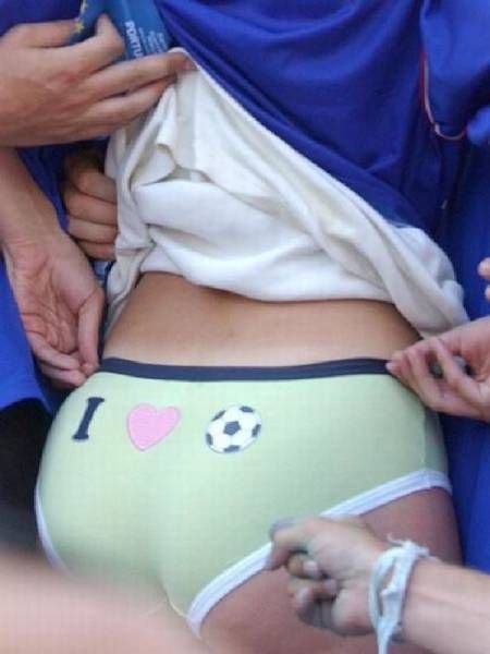 Сексуальные девчонки в пикантных ситуациях