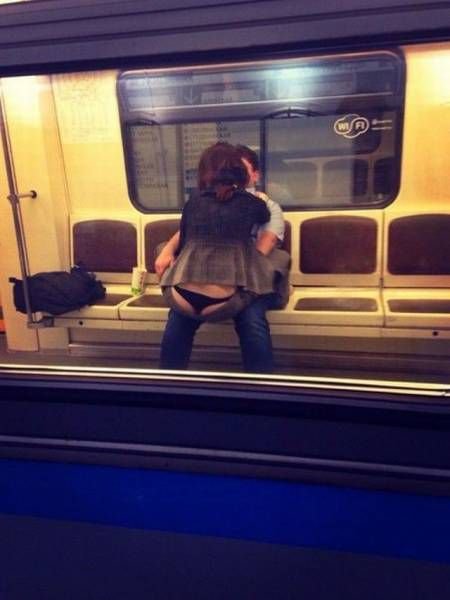 Сексуальные девчонки в пикантных ситуациях