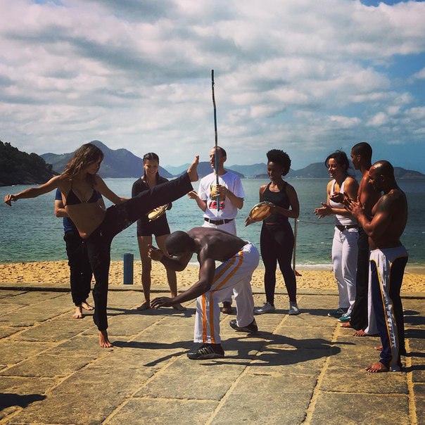 Алессандра Амбросио в Рио