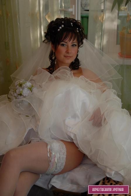 Голые невесты в чулках Голые невесты в чулках