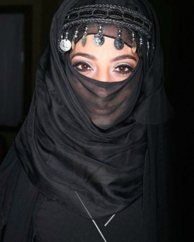 Надия Али из Пакистана снимается в порно Надия Али из Пакистана снимается в порно