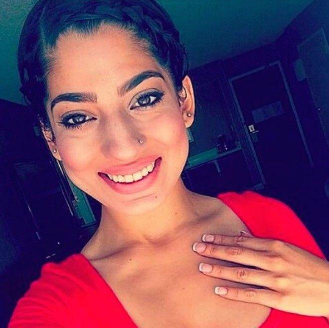 Надия Али из Пакистана снимается в порно Надия Али из Пакистана снимается в порно