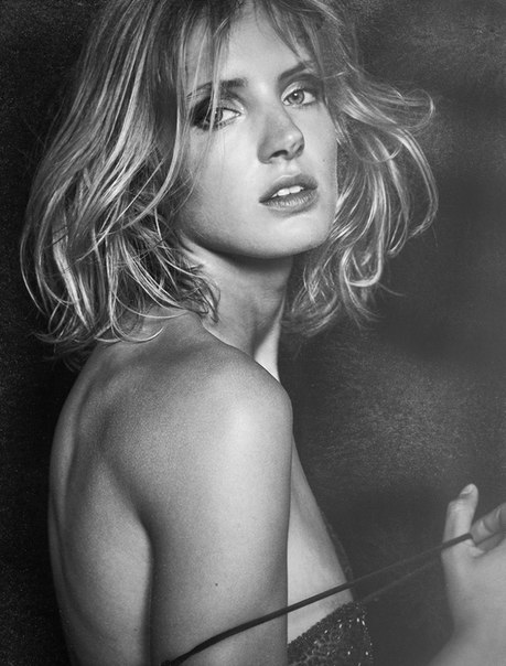 Обнаженная Фанни Франсуа