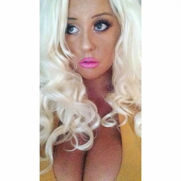 Как выглядит живая кукла