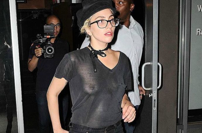 Леди Гагу не узнать