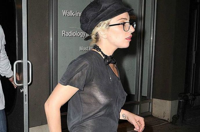 Леди Гагу не узнать