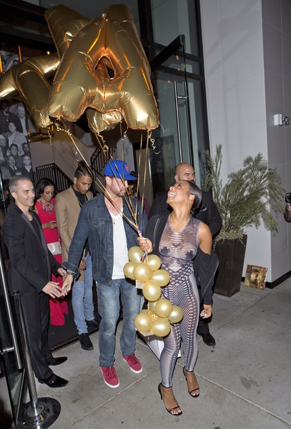 Кристина Милиан празднует День Рождения