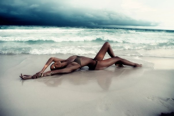 Модель дня - Александра Коллинз