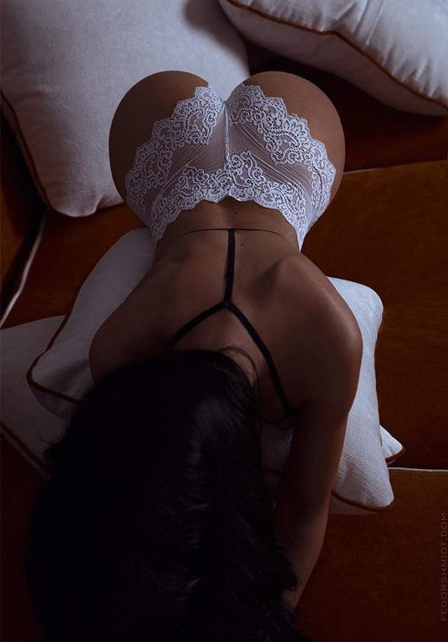Нижнее бельё как инструмент соблазна