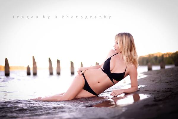 Sara Underwood на фоне завораживающей природы