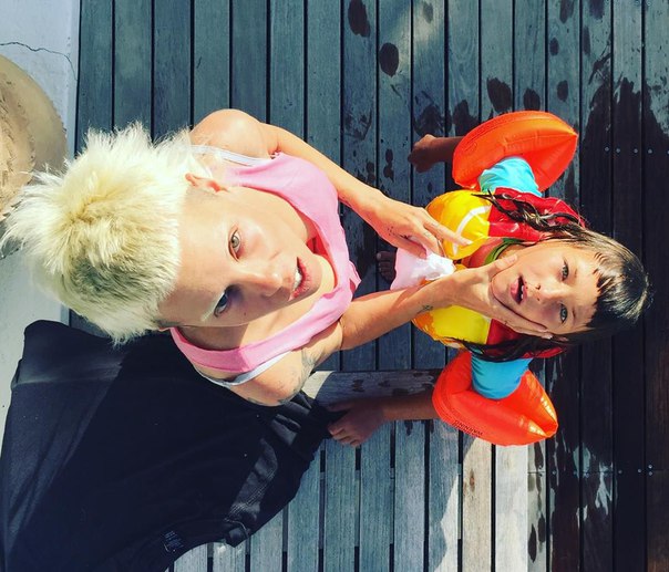 Странный образ - Йоланди Фиссер в Instagram