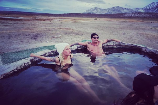 Странный образ - Йоланди Фиссер в Instagram