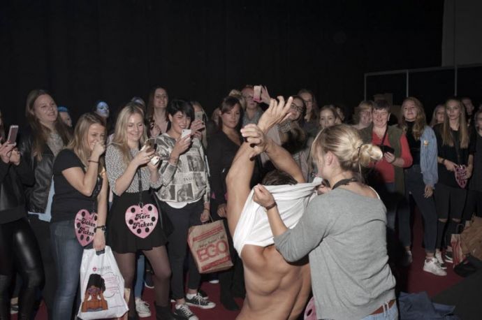 И живые, и надувные: как прошел крупнейший в Германии секс-фестиваль