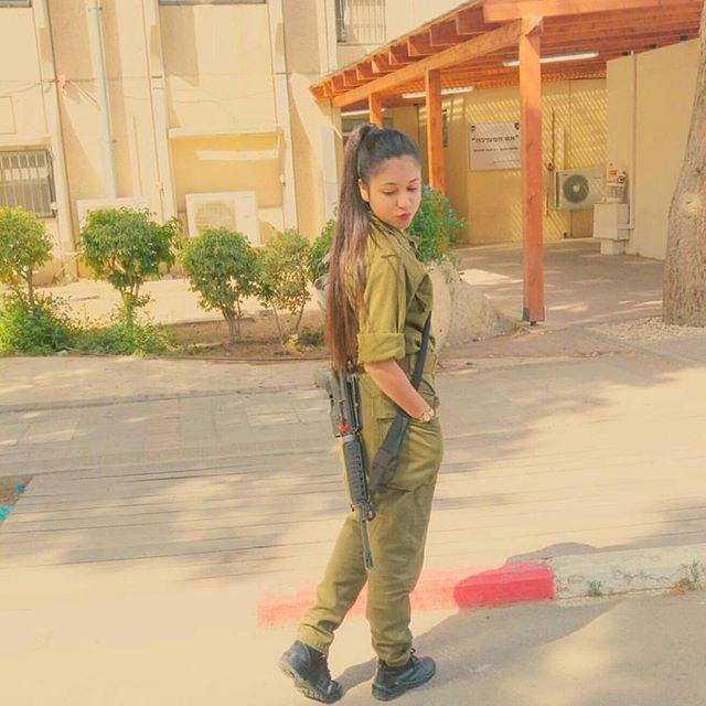 Военные девушки Израиля