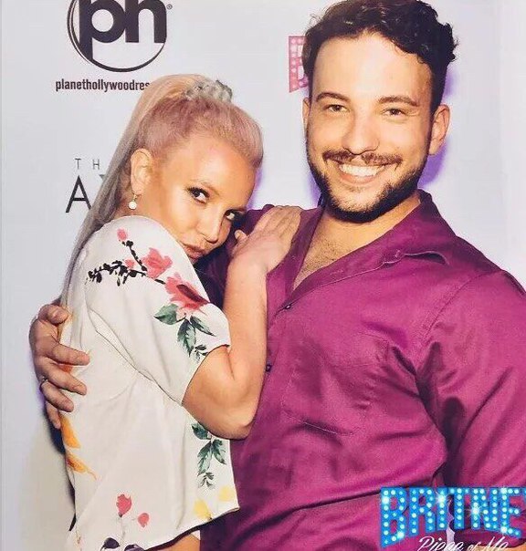 Бритни Спирс с фанатами на Meet&Greet в рамках её резиденции