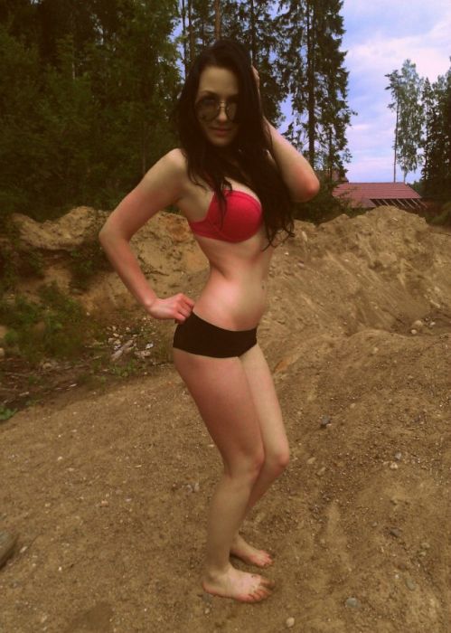 Горячие пользовательницы соцсетей Горячие пользовательницы соцсетей