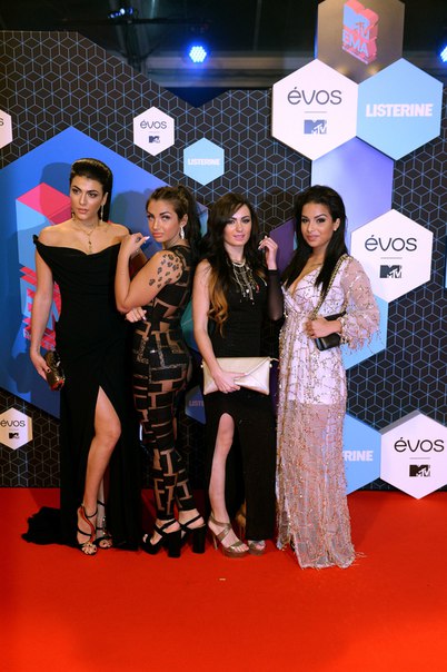 Костюм на голое тело - Элеттра Ламборгини