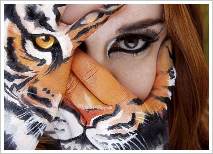 Девушки и боди арт