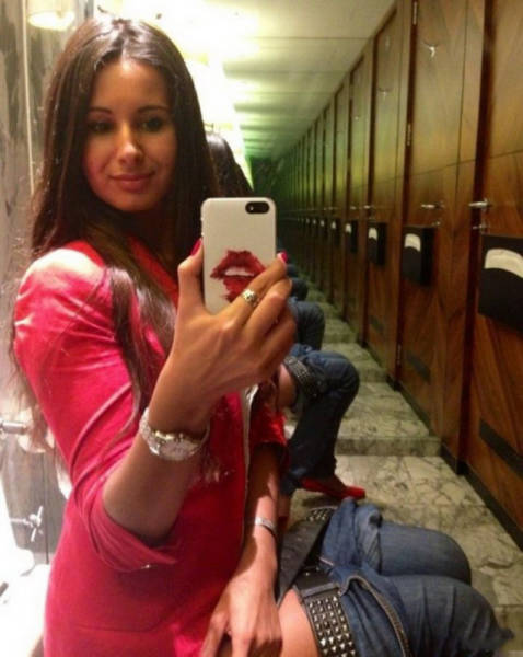 Девушки и гаджеты 2016 года