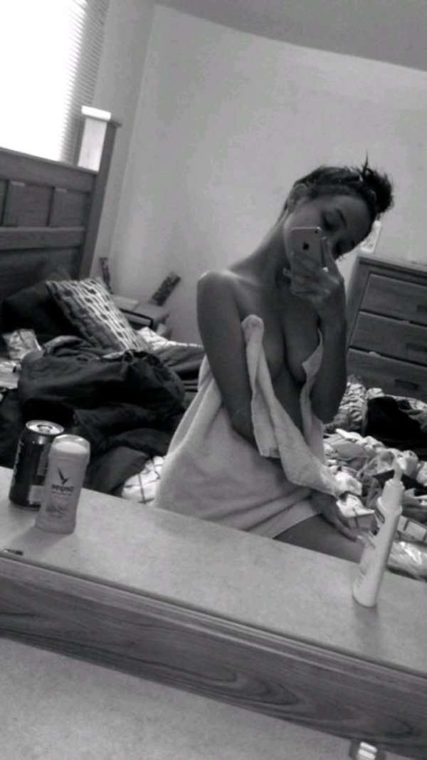 Разгоряченные девушки в полотенцах