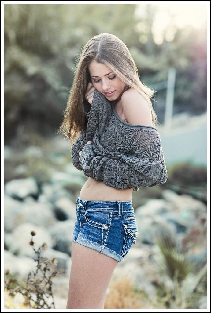 Страстные девицы в коротких шортах выглядят изумительно